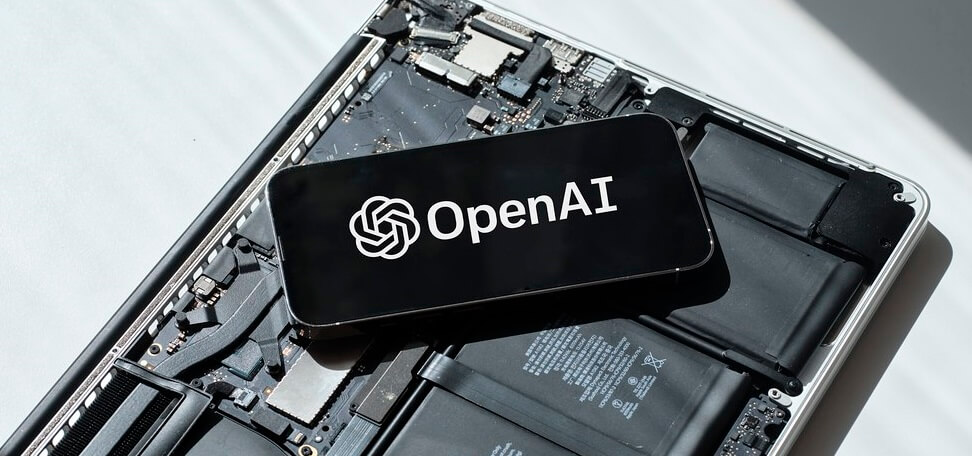 OpenAI bygger Europas første AI-datasenter i Norge 3 OpenAI pa telefon